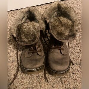 Mossimo Supply Co Faux Fur Boots, 6.5